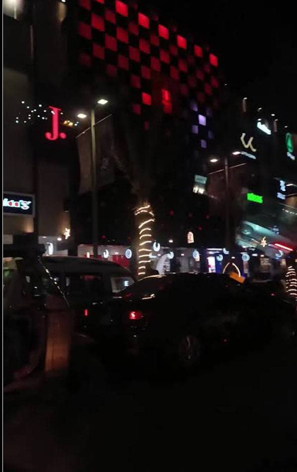 Prime Shop For Sale In Saima Mall Rented &Amp; Best Investment Opportunity? photo 4