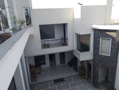 1 Kanal Sami Commercial BUILDING Available For Sale In Wapda Town Phase 1 Lahore 4 Brand Shops And 5 Bed With Attached Bathrooms Hall Commercial+ Resident Available For Sale 25% At photo 9