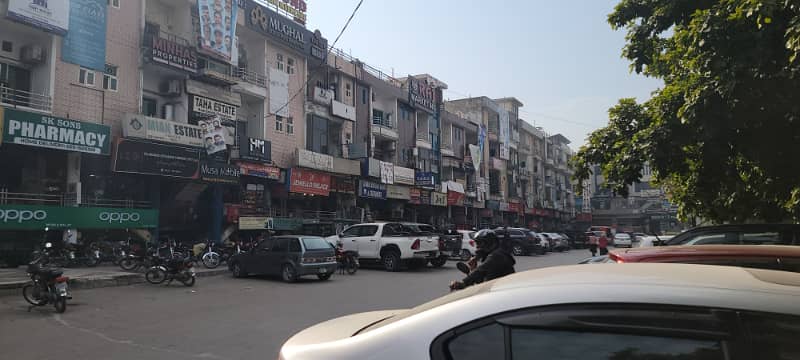 G/11 Markaz Margala Face 2 Side Open 726sq Ground Floor Shop Available For Sale photo 2