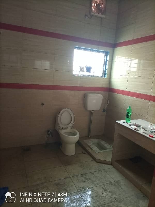 1. Kanal Commercial Building For Sale photo 4