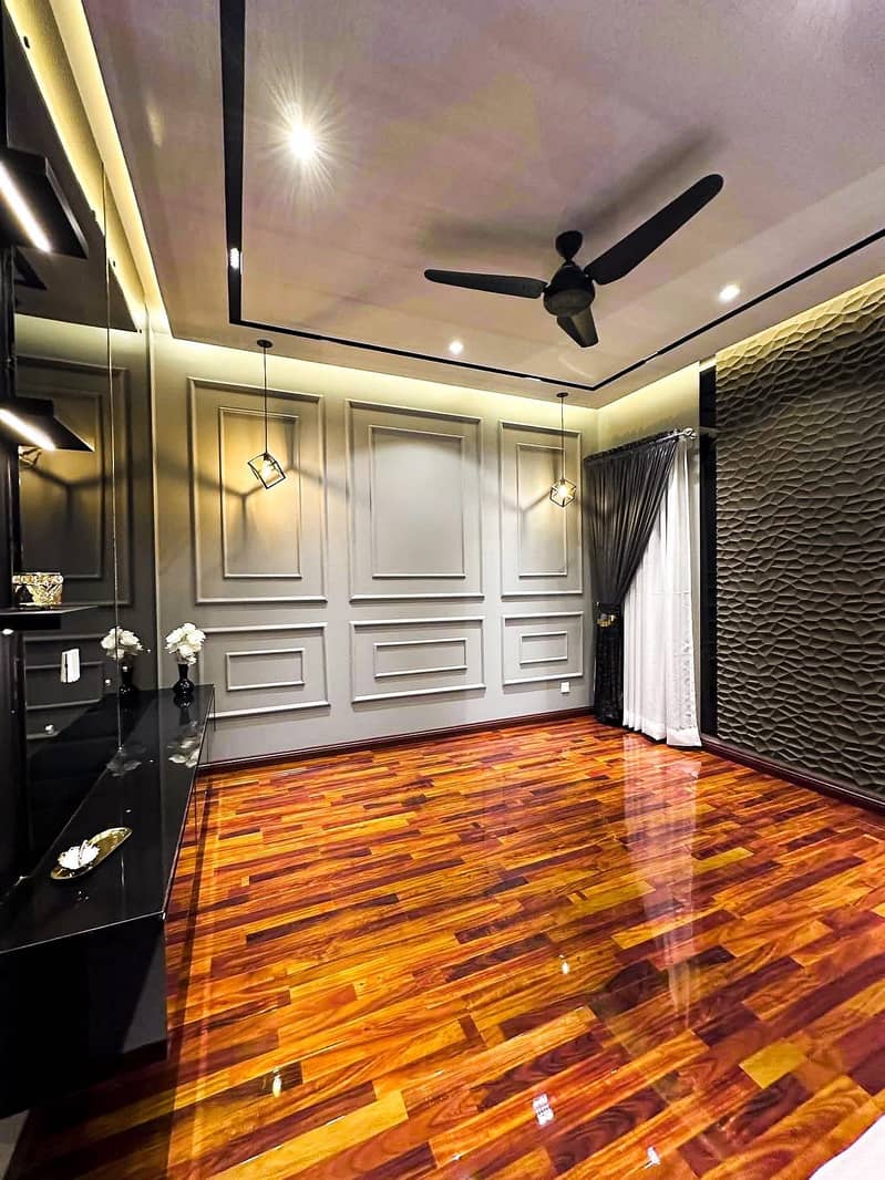 10 MARLA BRAND NEW LUXURY HOUSE FOR SALE AT BAHRIA TOWN LAHORE photo 6