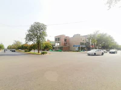 Prime Location 07 Marla Commercial Plot For Sale photo 3