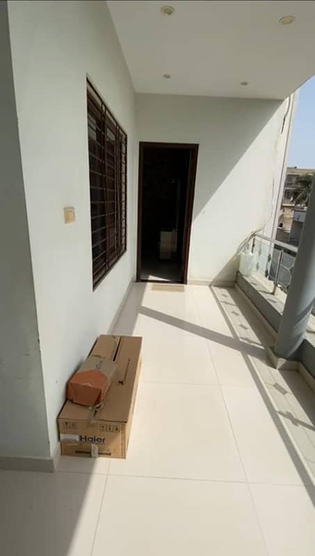 WELL MAINTAINED 2ND FLOOR PORTION FOR SALE WITH ROOF IN BLOCK 01, GULSHAN E IQBAL photo 3