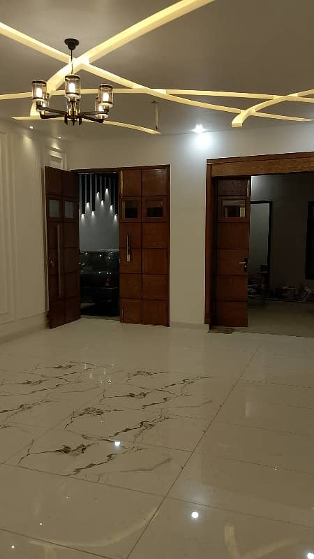 Brand New 250yrds Ground Floor 3 Bed D/D For Sale In Gulshan Block 1 photo 8