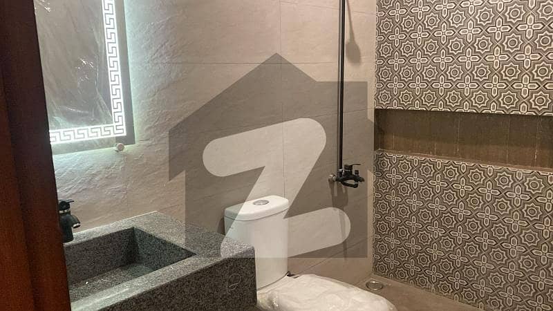 240 Sq Yard Brand New Portion For Sale In Gulshan-E-Iqbal Block 3 photo 2