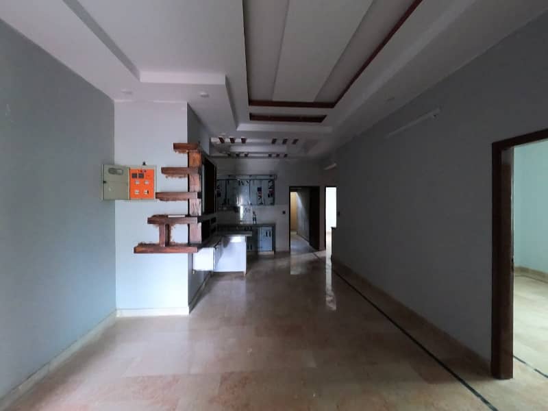 Reasonably-Priced 300 Square Yards Upper Portion In Gulistan-e-Jauhar - Block 14, Karachi Is Available As Of Now photo 9